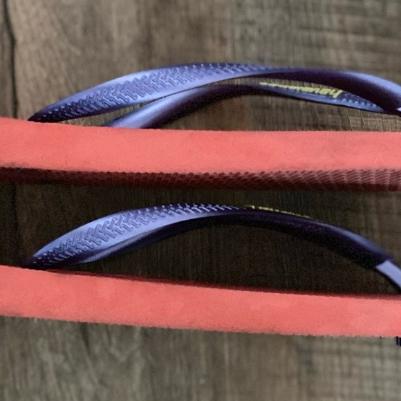 HAVAIANAS SLIMS Logo Pop-Up Flip Flops - Salmon w/Purple Thong Straps - Picture 7 of 8